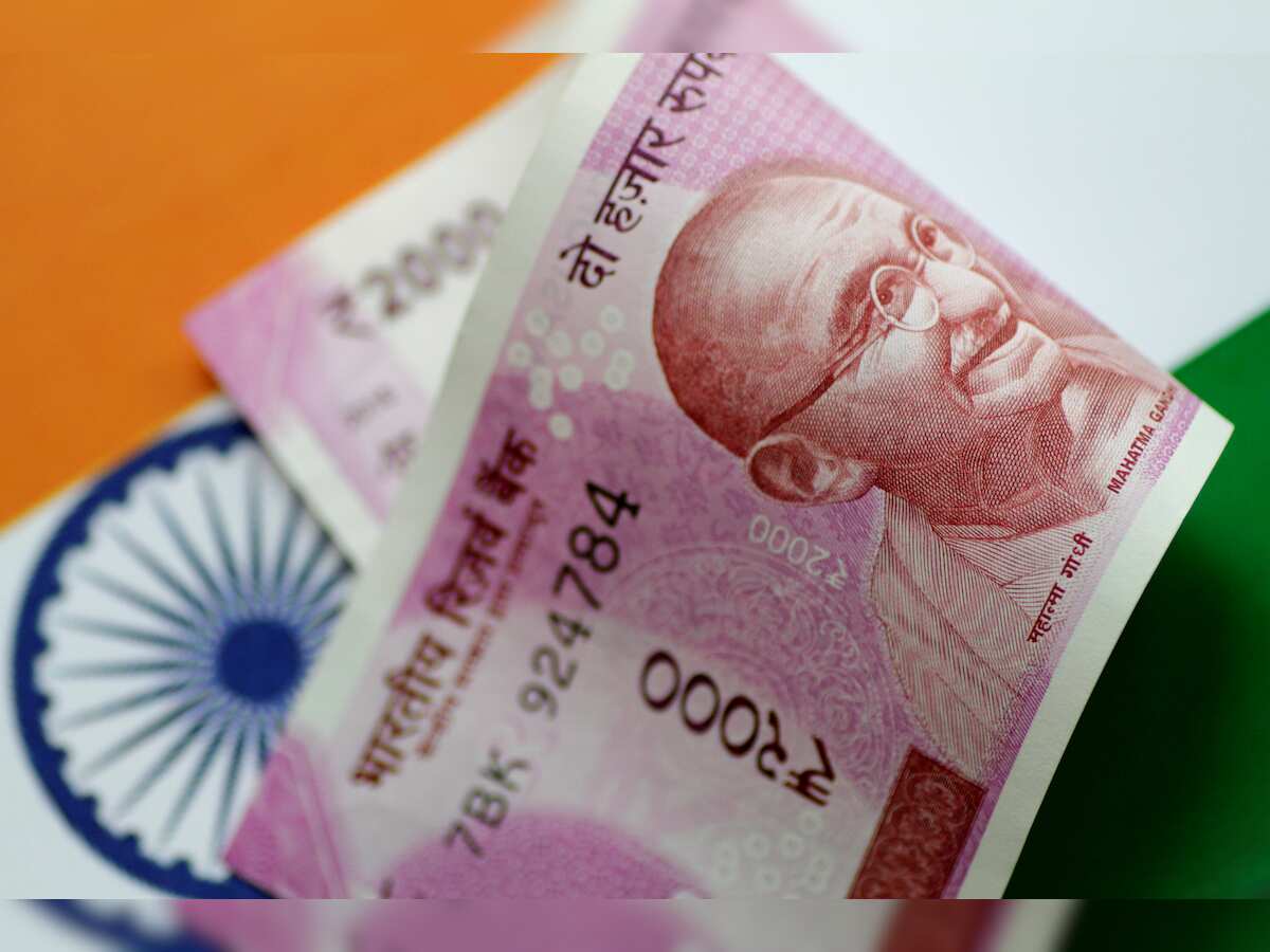 Rupee Vs Dollar: Rupee rises 7 paise to 82.56 against US dollar