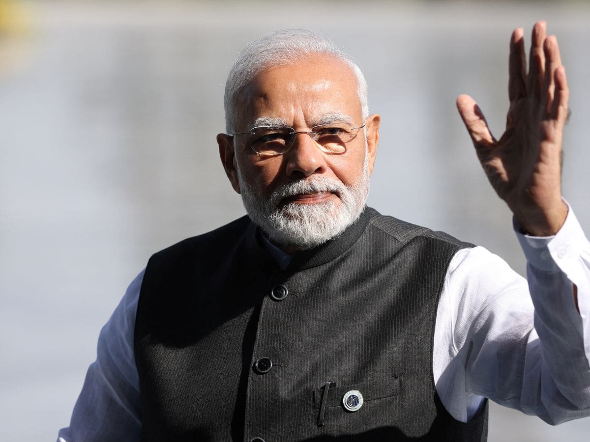 PM Narendra Modi wears jacket made of material recycled from plastic  bottles | India News - The Indian Express