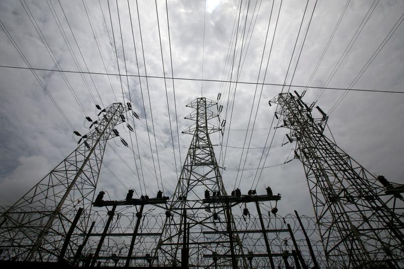 Indian Energy Exchange shares continue to slide, tanking another 15% to hit 52-week low