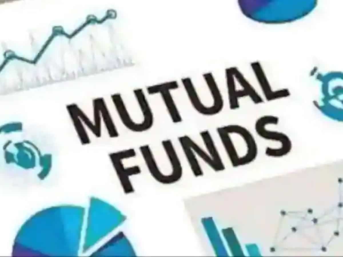 Top ELSS mutual funds with tax saving benefits that offer higher return
