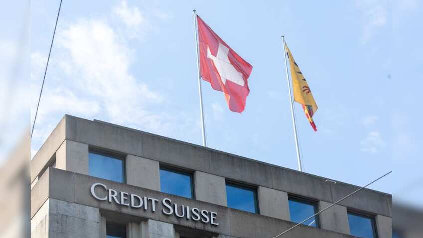 Credit Suisse CEO memo signals UBS deal to close Monday