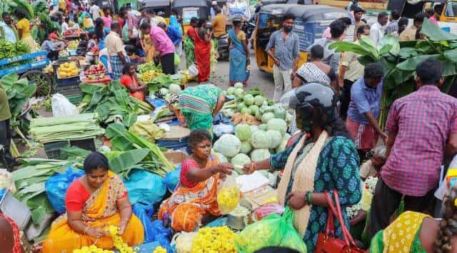 Retail inflation dips to 25-month low of 4.25% in May Retail inflation dips to 25-month low of 4.25% in May