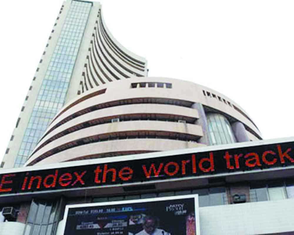 Final Trade: Market rises after 2 days, Sensex rises 130 points