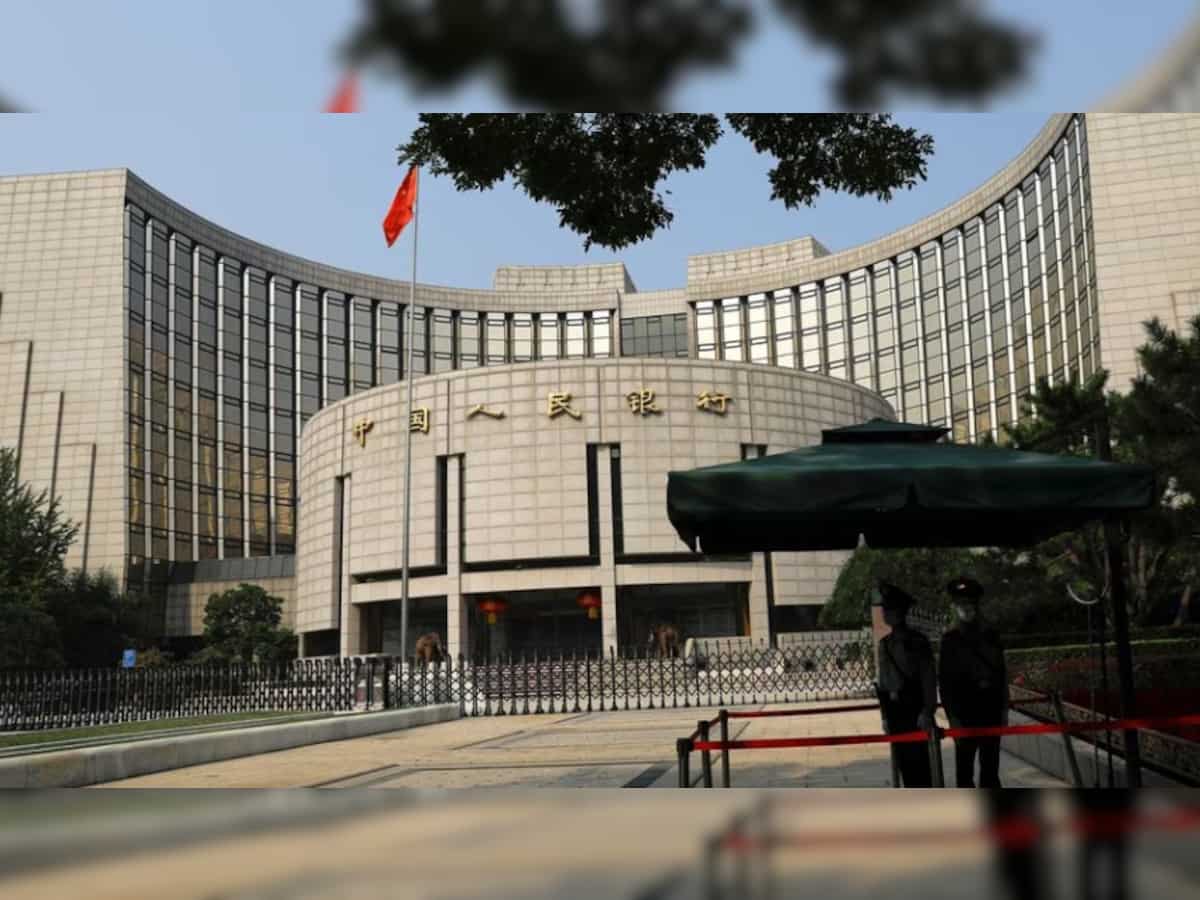 China cuts short-term borrowing costs to support recovery