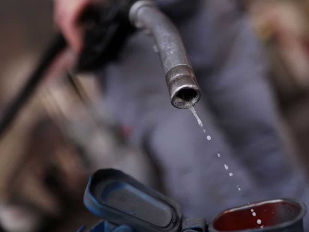 Oil costs come off earlier positive factors as banks minimize China development forecasts
