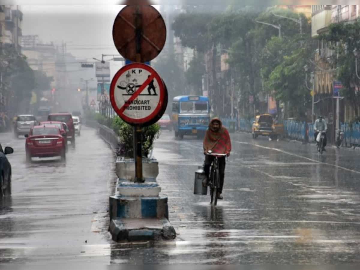 Delhi-NCR wakes up to rainy morning