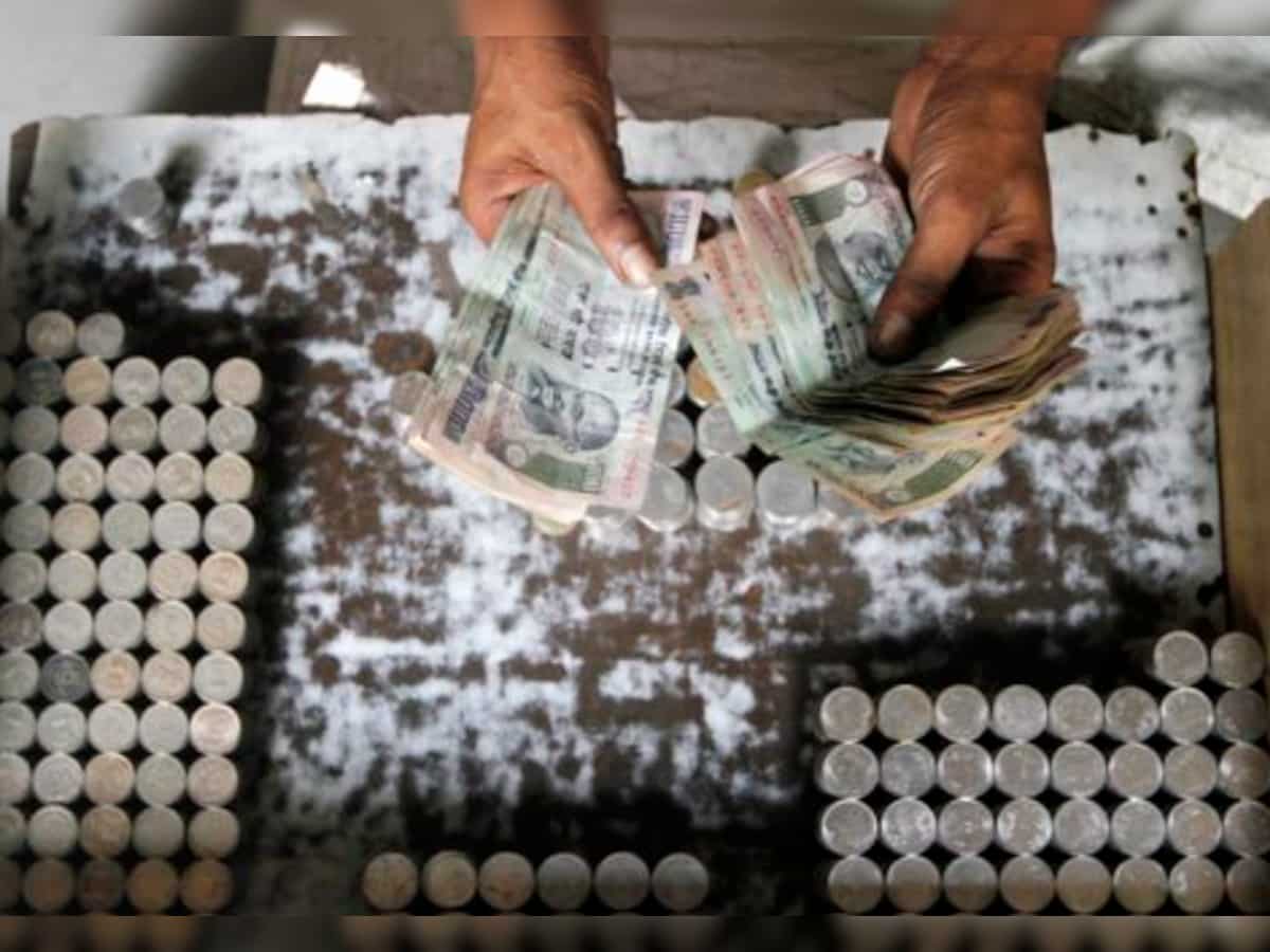Rupee falls 6 paise to 81.96 against US dollar