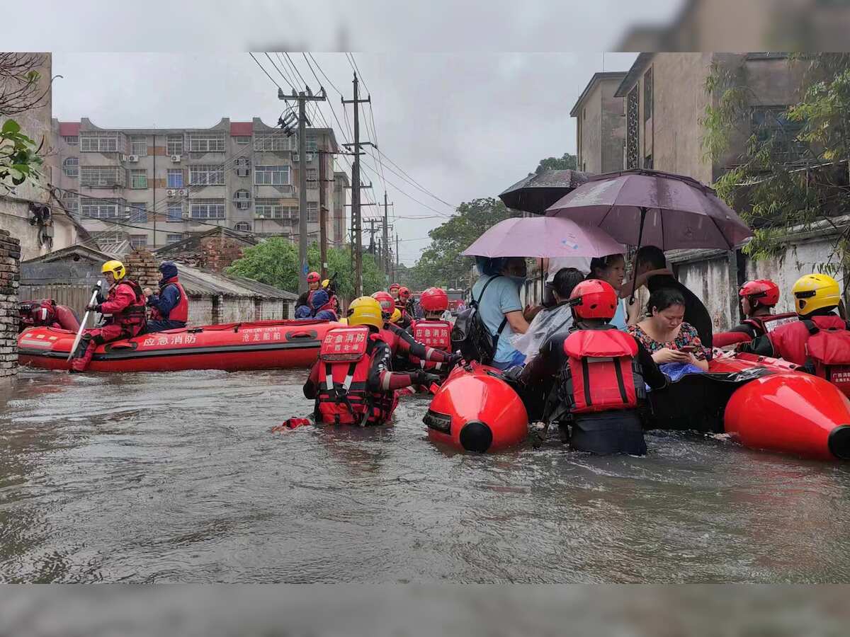 Torrential rain batter several Chinese provinces