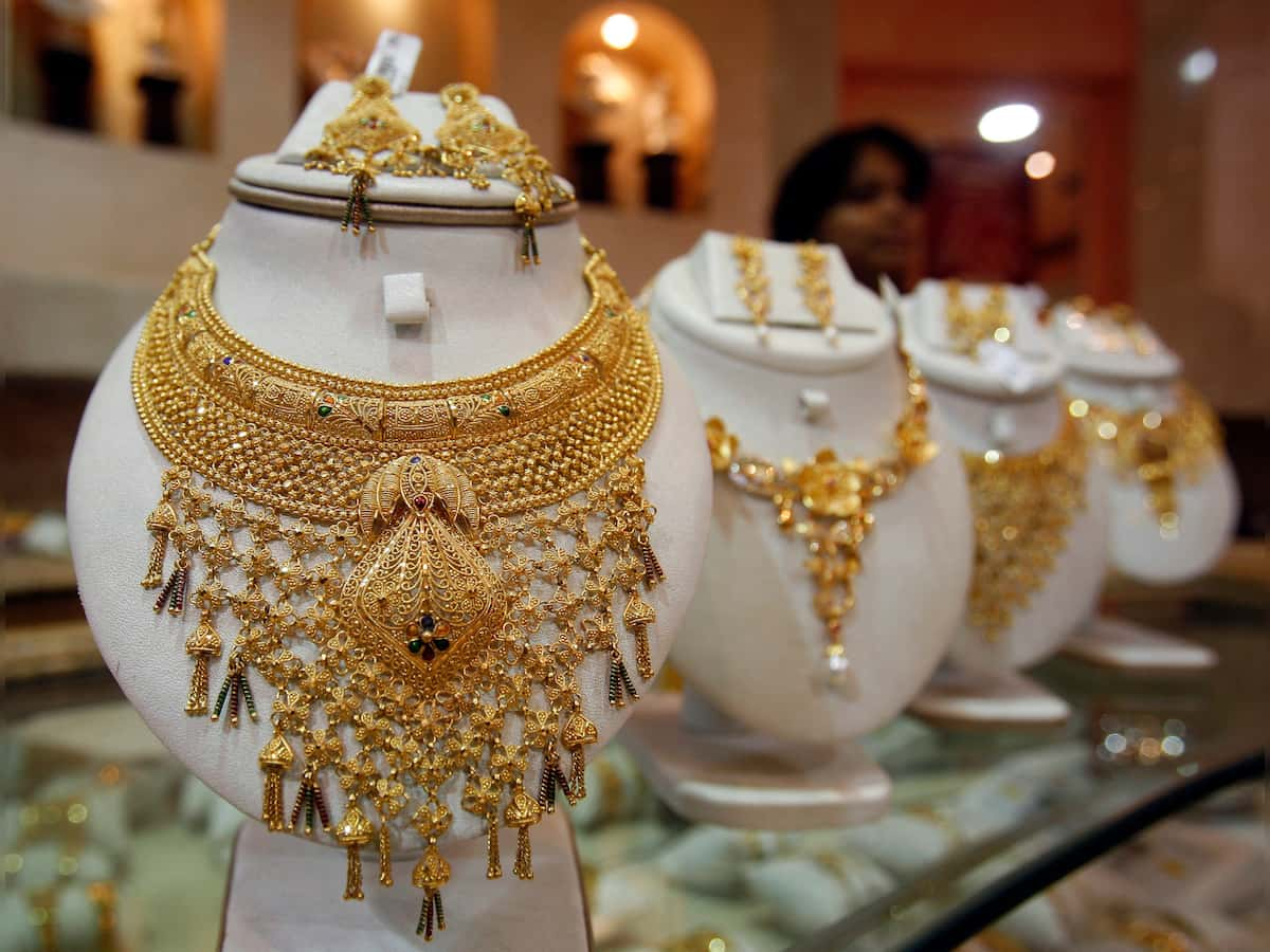 Gold and Silver price today (June 21, 2023): Precious metals trades in red; yellow metal futures hovers near Rs 60,000, Silver above 70,000