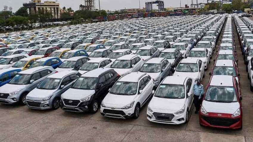 7 Firms To Recall Over 320,000 Vehicles Over Faulty Parts | Zee Business