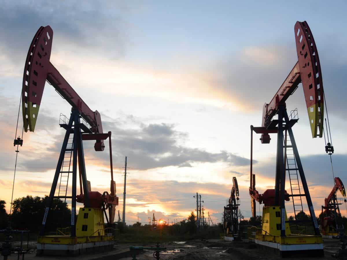 Oil rallies as grain markets tighten, dollar falls on Fed Chair comments