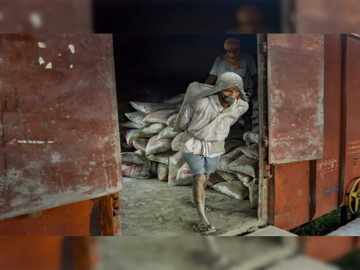 Harimohan Bangur loses Rs 72.3 crore in a day as Shree Cement sees sharp selling