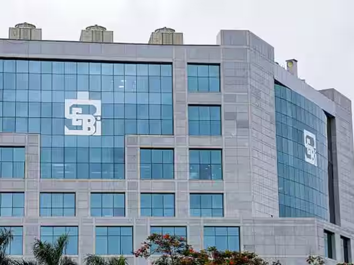 Front-running of FPI trades - SEBI raids brokers in Kolkata, Mumbai