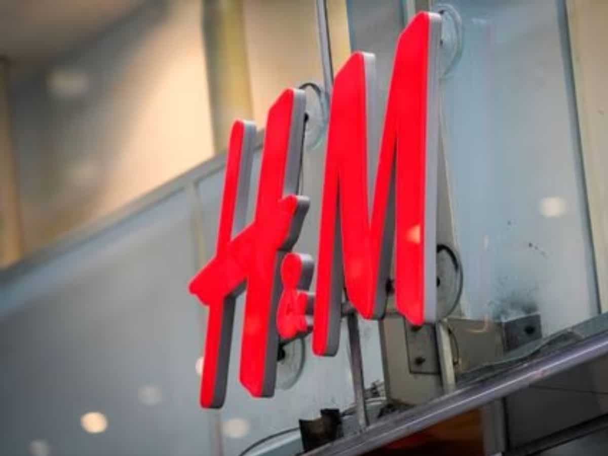 European share market: H&M leads Europe's STOXX 600 higher, rate hike jitters weigh