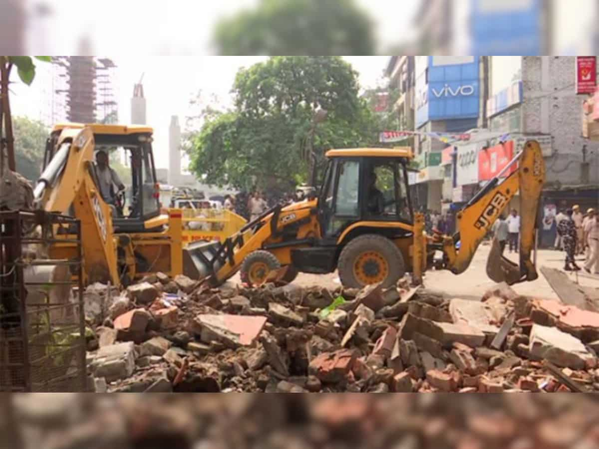 Temple and mazaar demolished in Delhi's Bhajanpura