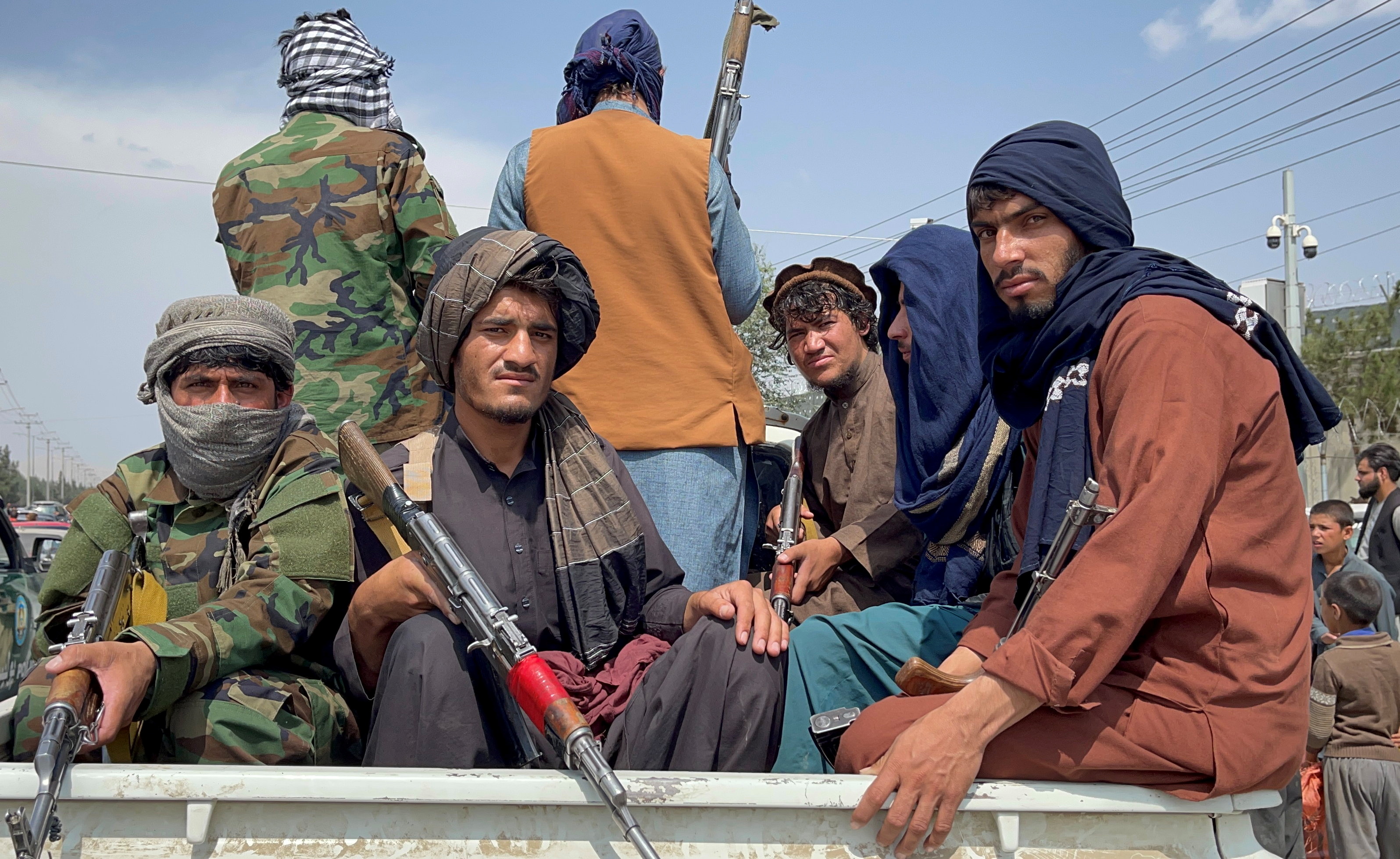 Taliban orders shutting down of beauty salons in