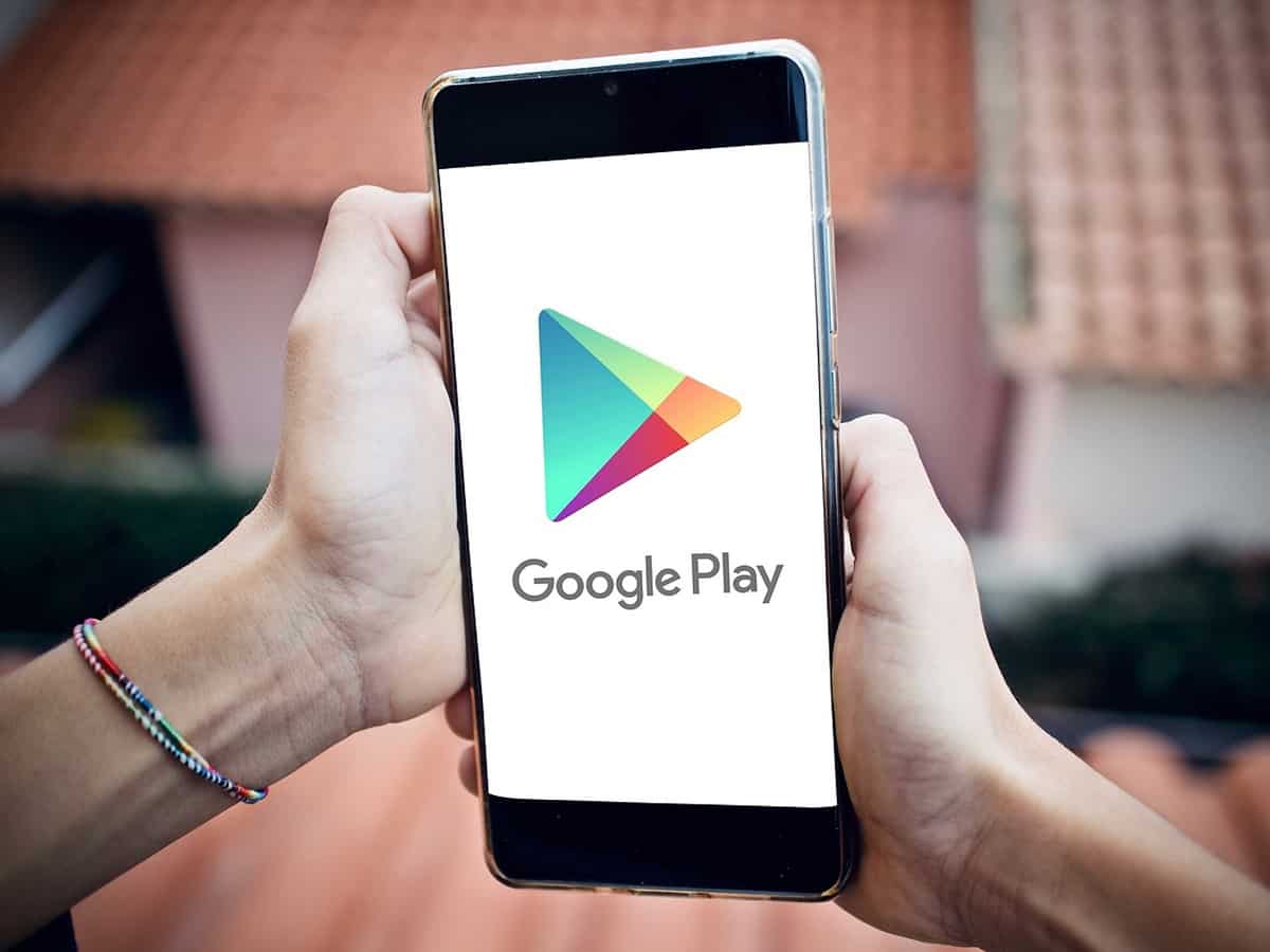 Apps on Google Play with 1.5 million installs found sending sensitive data to China