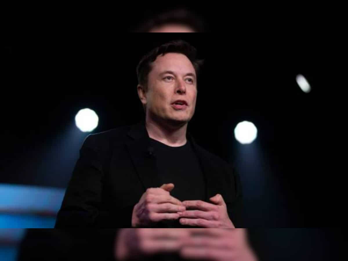 Elon Musk is restricting Threads search on Twitter, users claim