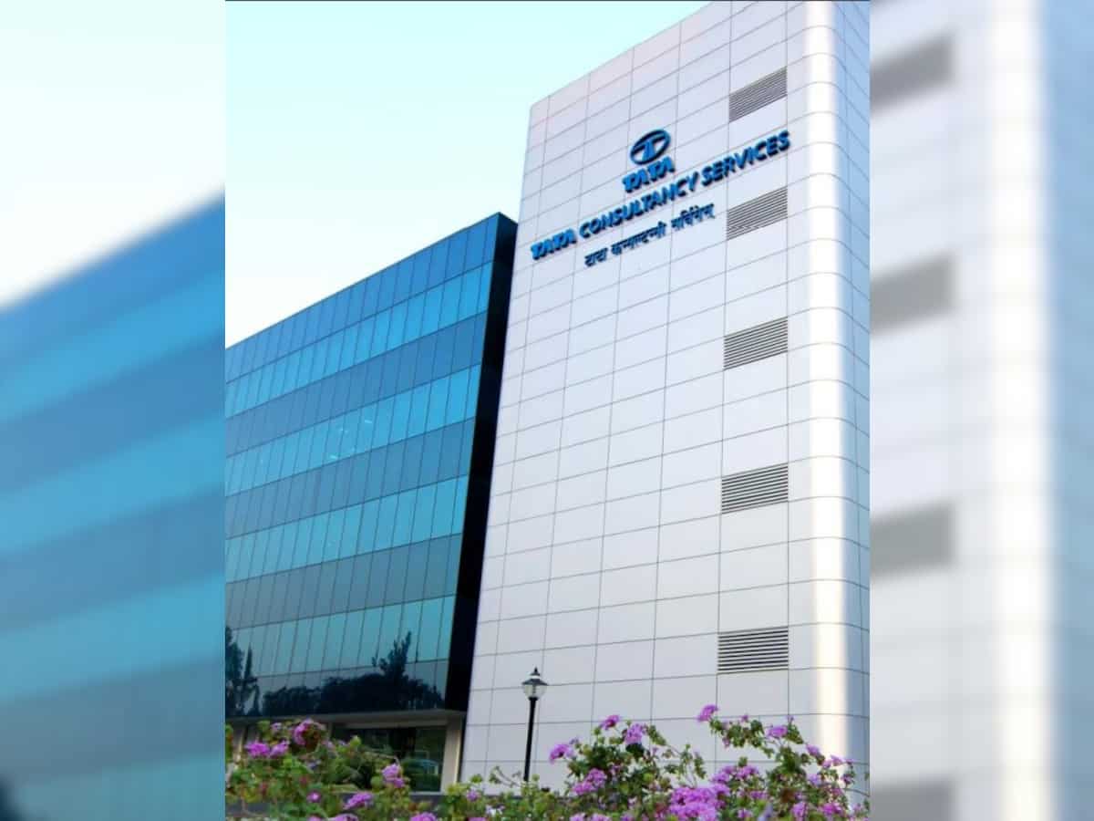 TCS all set to kick off corporate earnings season today; shares dip