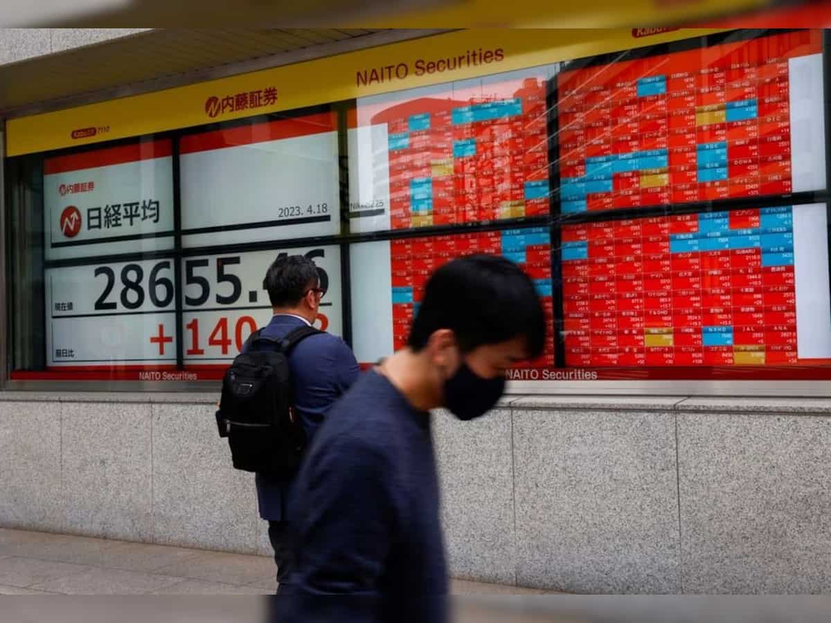 Asian shares rally, dollar slides on bets Fed almost done hiking