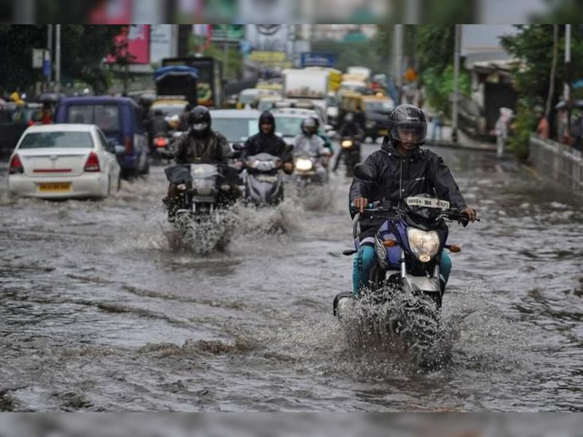 Heavy rains in Mumbai after week-long lull; waterlogging at few places 