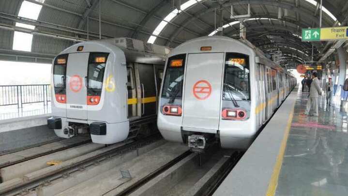 DMRC restores normal speed for metro trains crossing Yamuna bridges ...