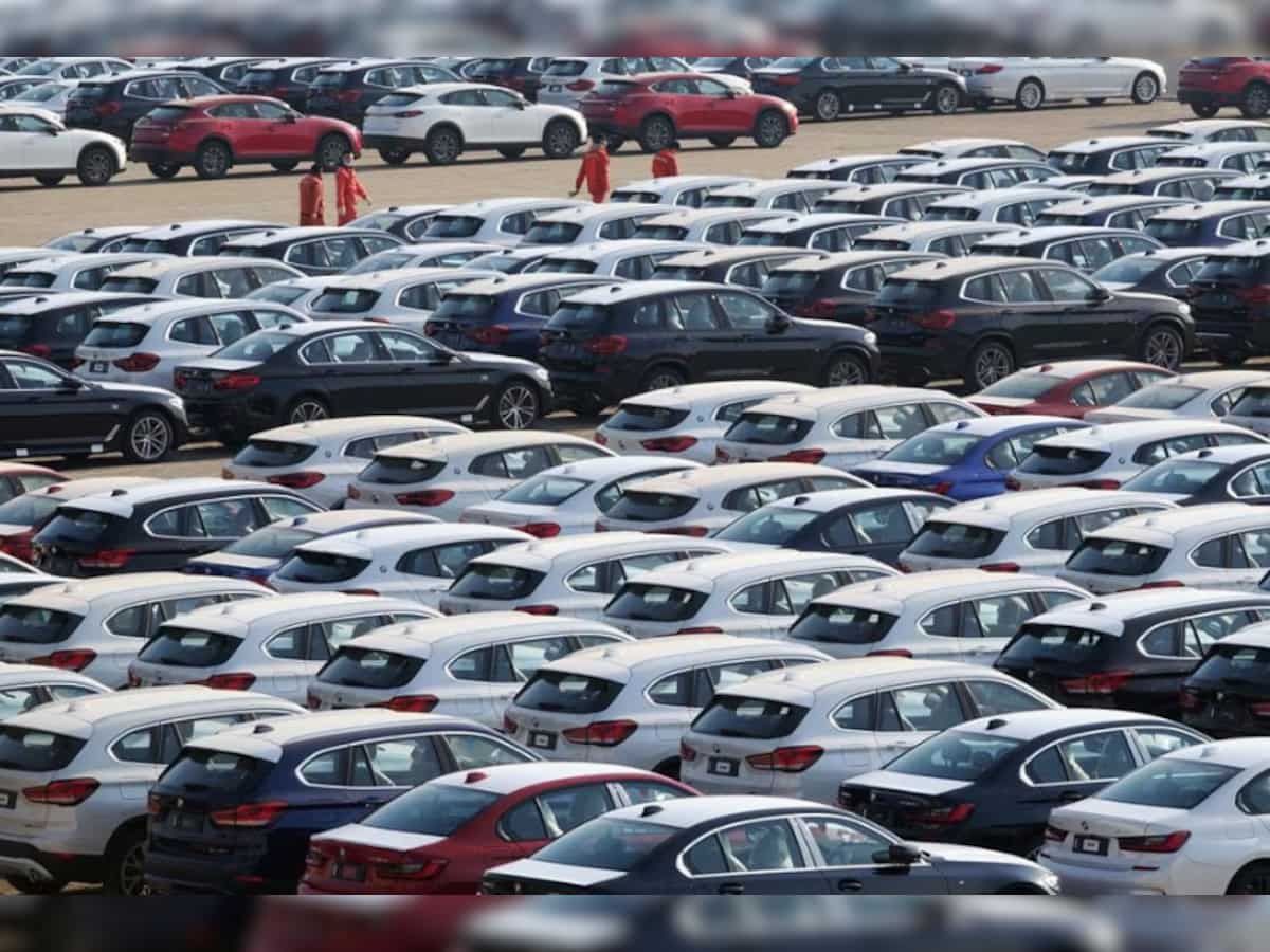 Automobile exports from India dip 28% in Q1 as several markets hit by monetary crisis