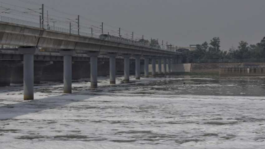You are currently viewing Yamuna water level in Delhi touches 205.94 metres, still above danger mark