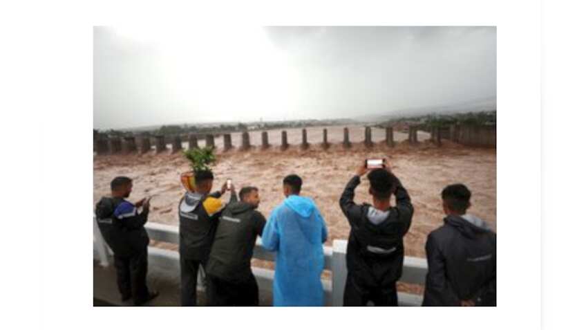 Heavy rains lash Jammu, traffic suspended on Jammu-Srinagar national highway