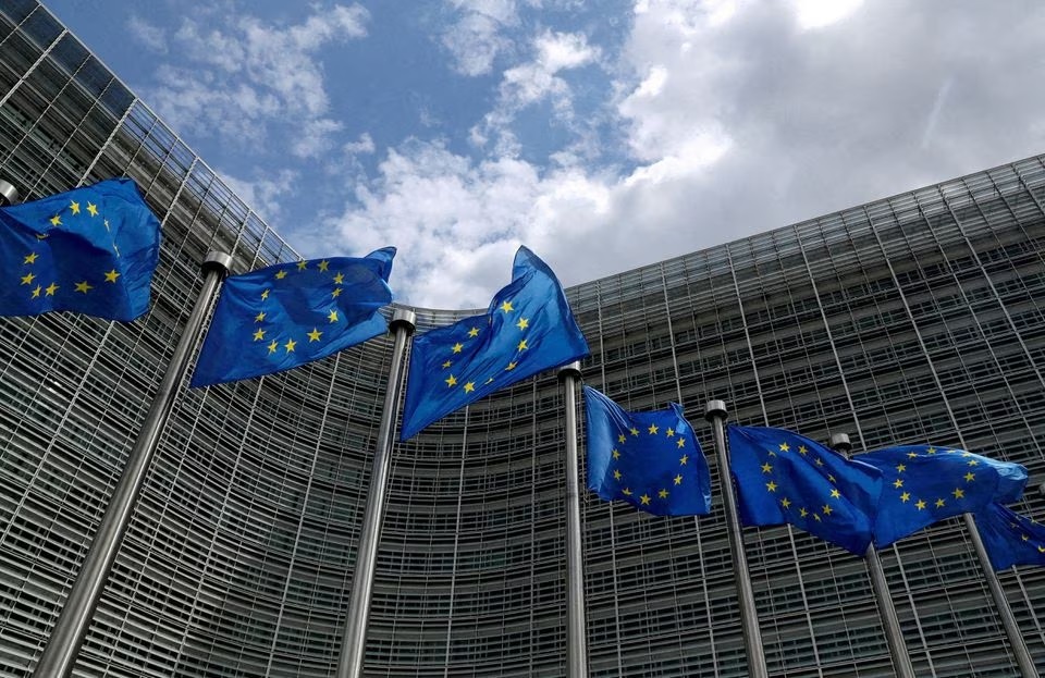 ECB to raise rates by 25 basis points in July, slim majority say September too