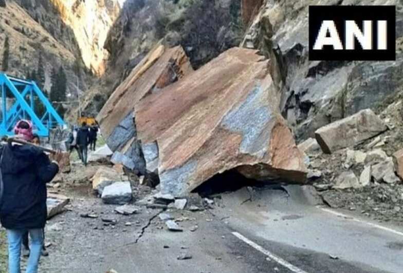 Uttarakhand: Gangotri NH blocked due to landslide, restoration underway