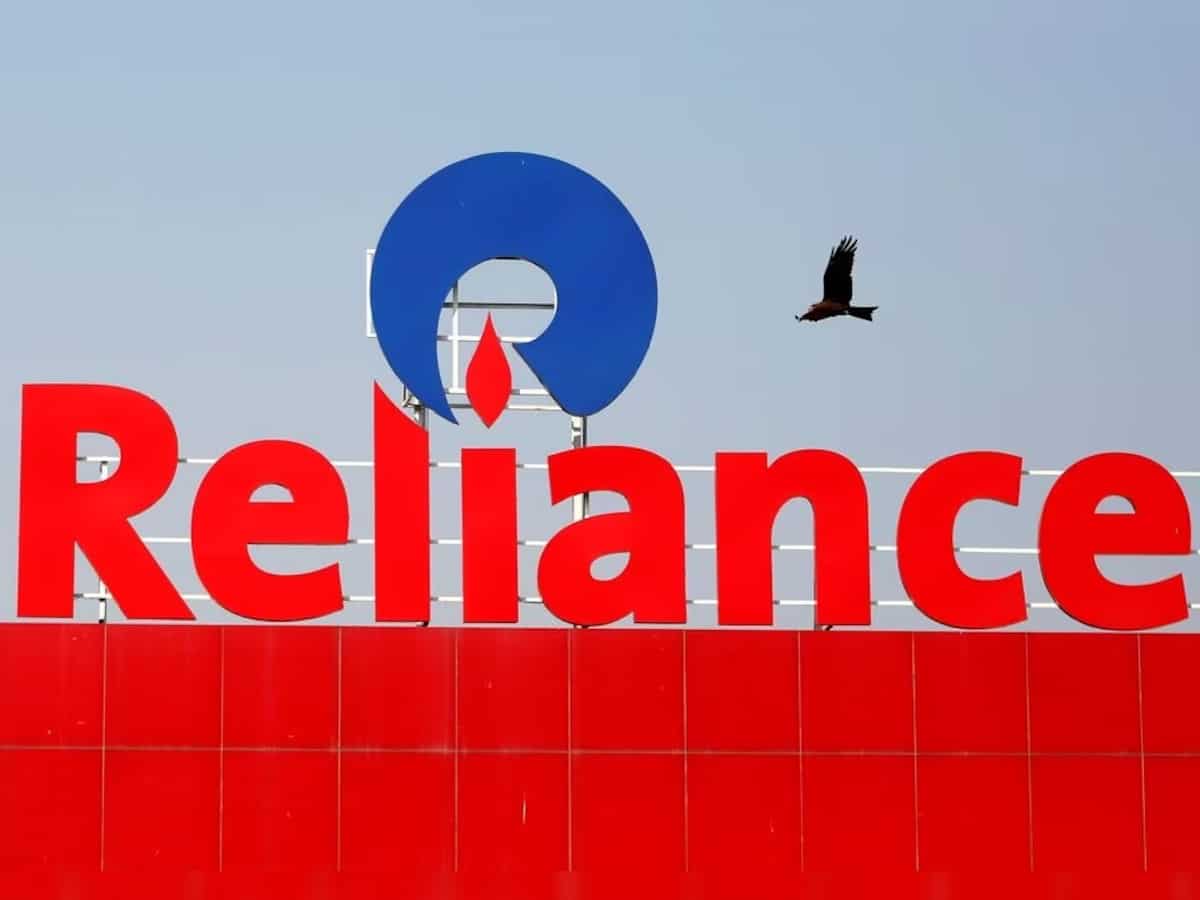 Reliance Industries shares decline by up to Rs 262 as stock goes ex-demerger
