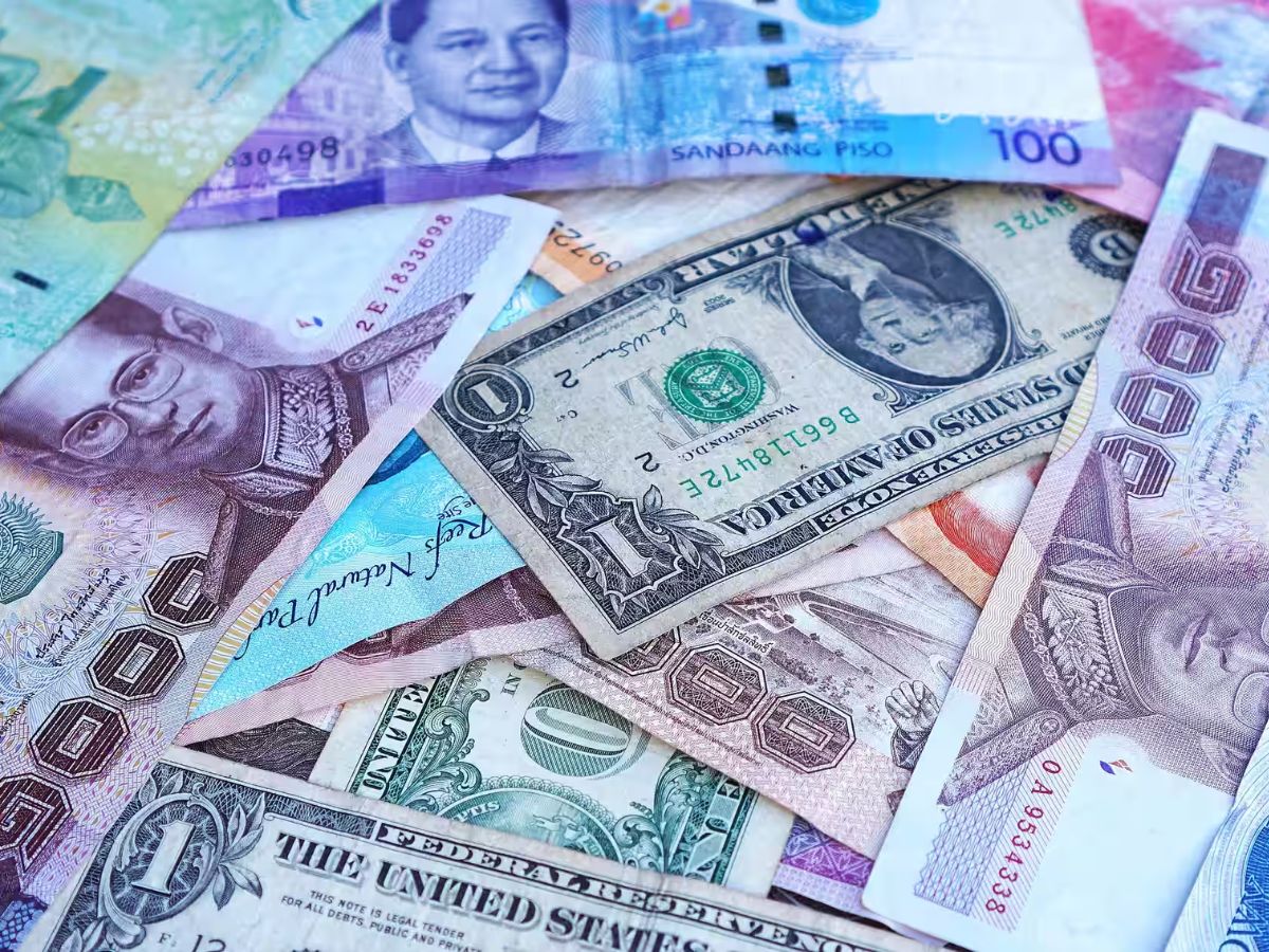 India's forex kitty swells by USD 12.74 billion