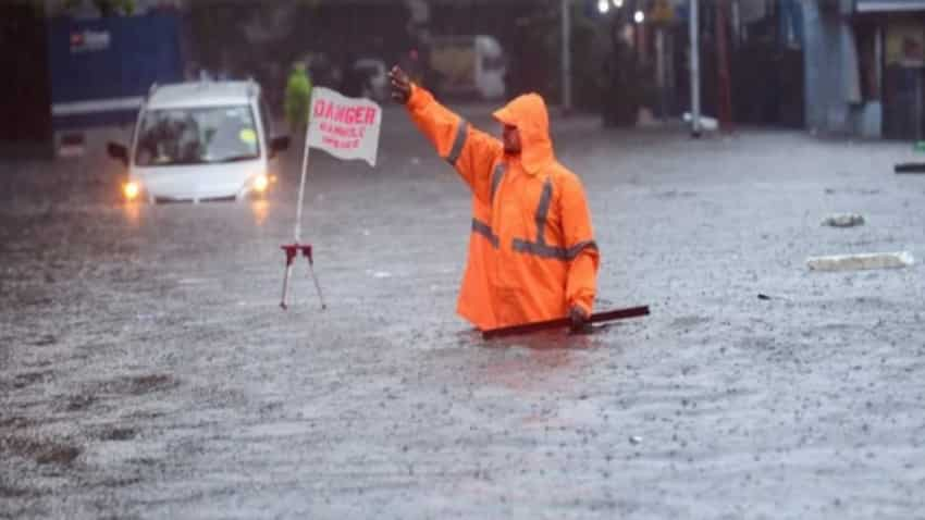 IMD Issues 'red Alert'; Predicts Heavy Rainfall For Maharashtra, Goa ...