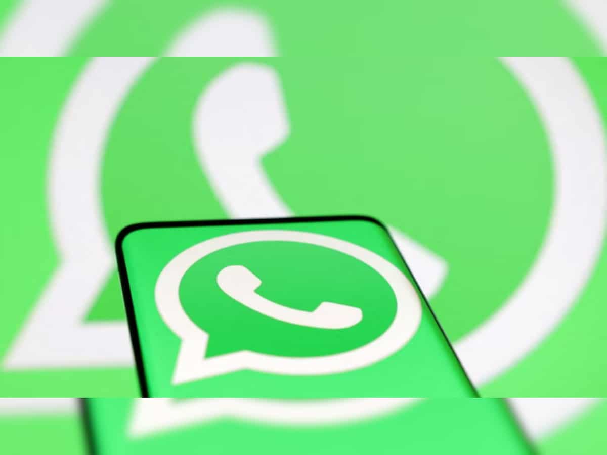 WhatsApp rolling out feature to initiate group calls with up to 15 people