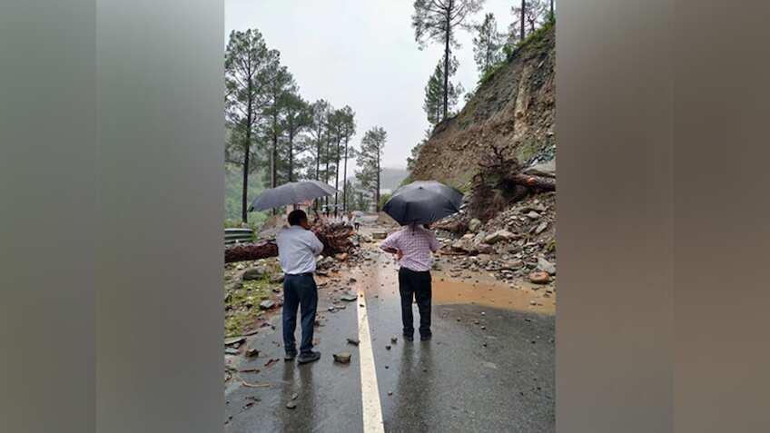 Uttarakhand: Yamunotri, Badrinath Highway blocked due to falling debris