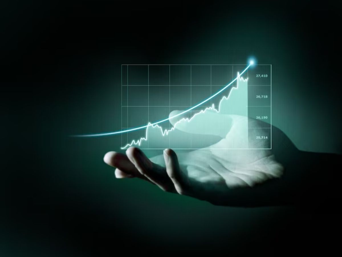 Share Market HIGHLIGHTS: Nifty up 8 pts at 19,681, Sensex ends 29 pts lower; Hindalco gains 4%, Tata Steel 3%; Asian Paints falls 4%, ITC 2%