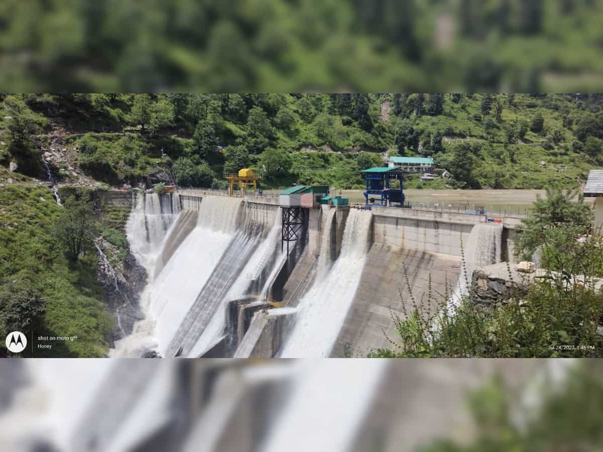Himachal Pradesh: Alert sounded as Malana dam gate malfunctions in Kullu