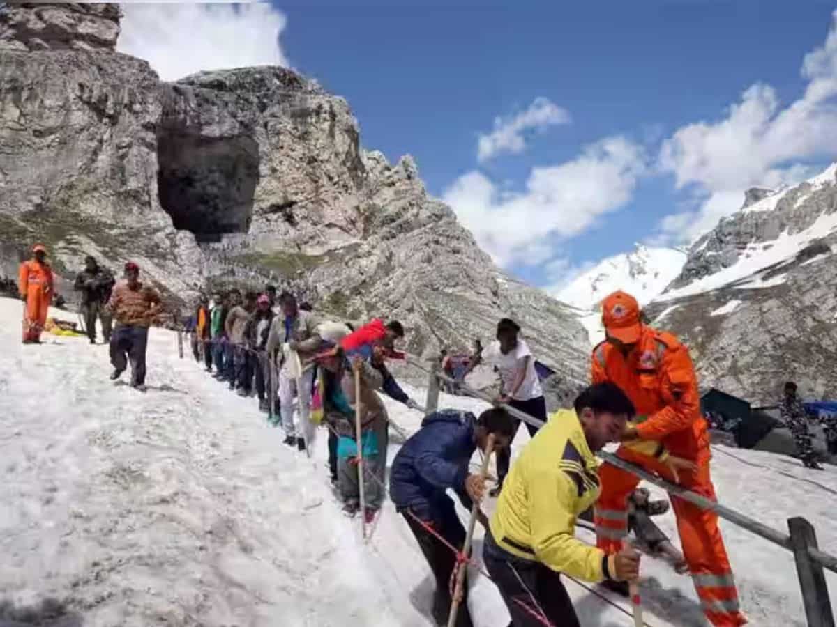 Amarnath Yatra 2023 24th batch of over 3,100 pilgrims leave Jammu for