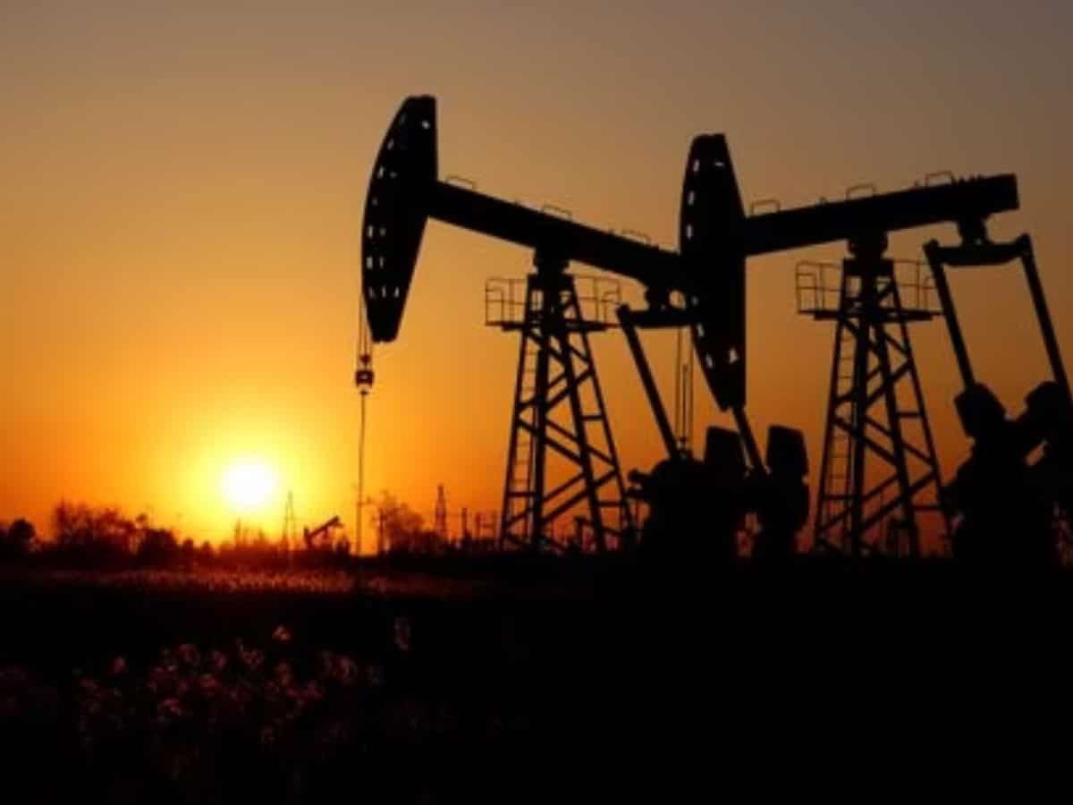 Oil settles above April peak on tighter supply