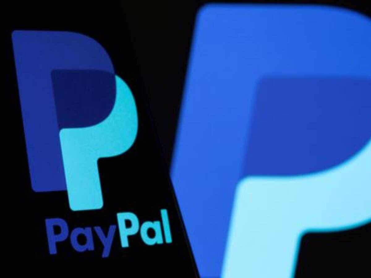 PayPal's weak margin eclipses upbeat spending outlook