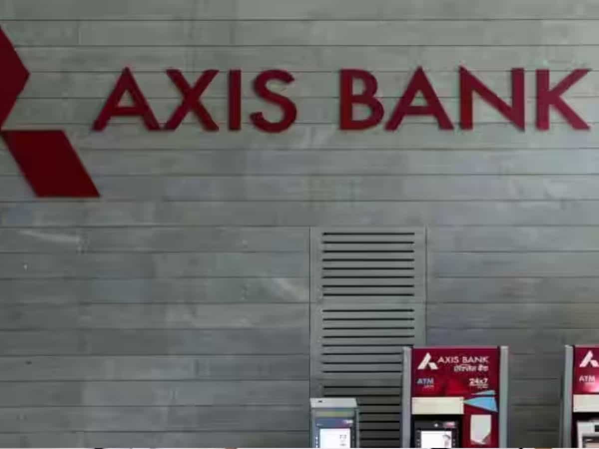 Axis Bank to devalue Magnus Credit Card from September 1: All you need to  know - BusinessToday