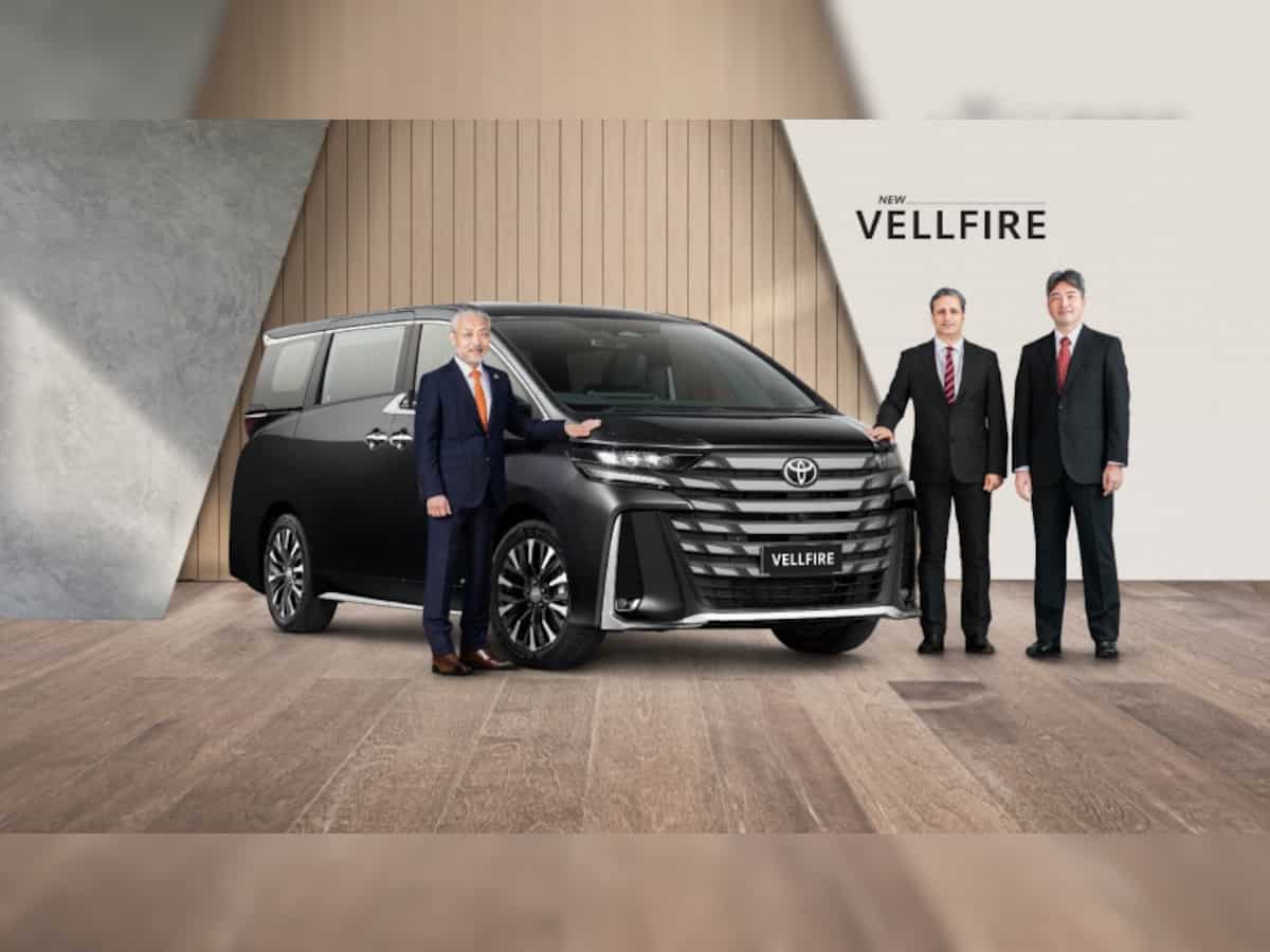  Toyota launches all-new luxury MPV Vellfire in India 