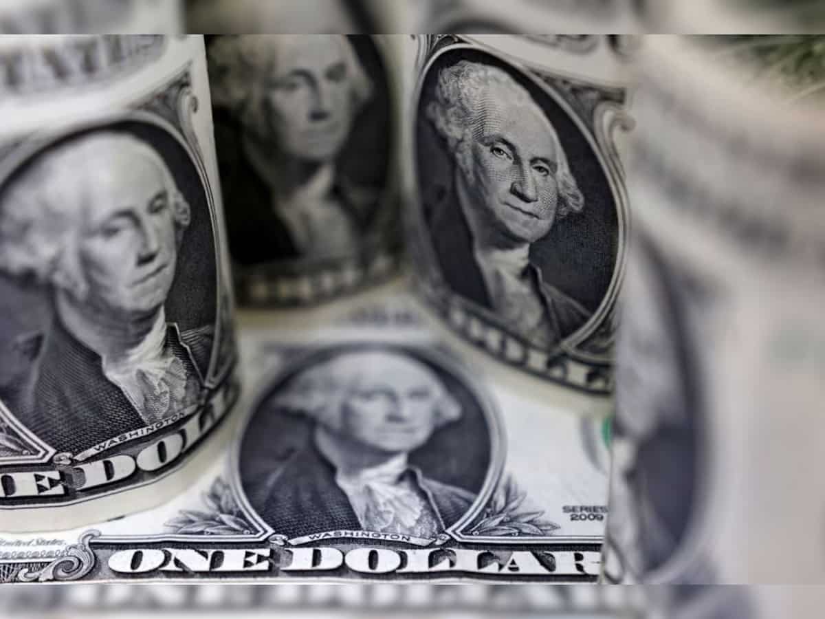 Dollar hits 4-week peak, then eases, sterling lower after BOE hike