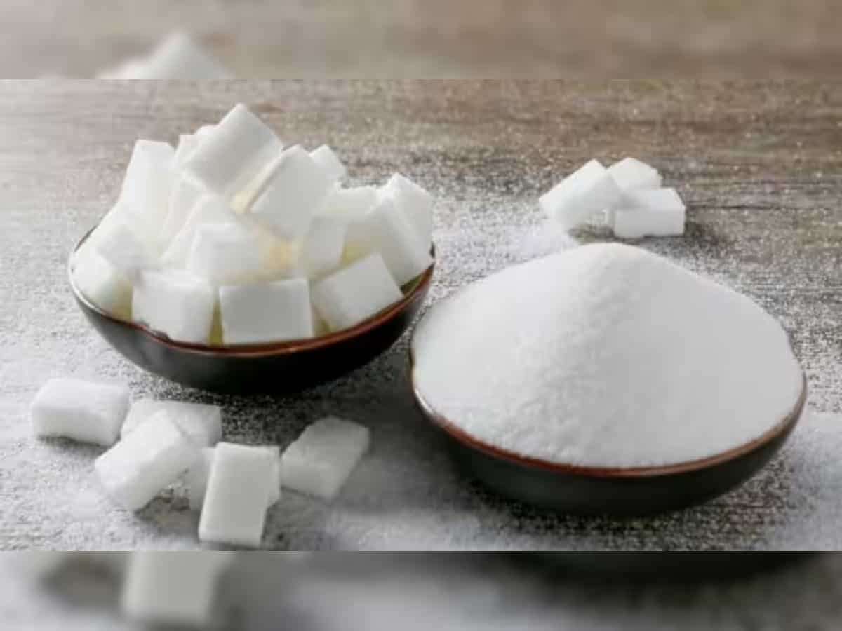 Retail price of sugar stable despite record increase in international prices; sufficient stocks available: Govt