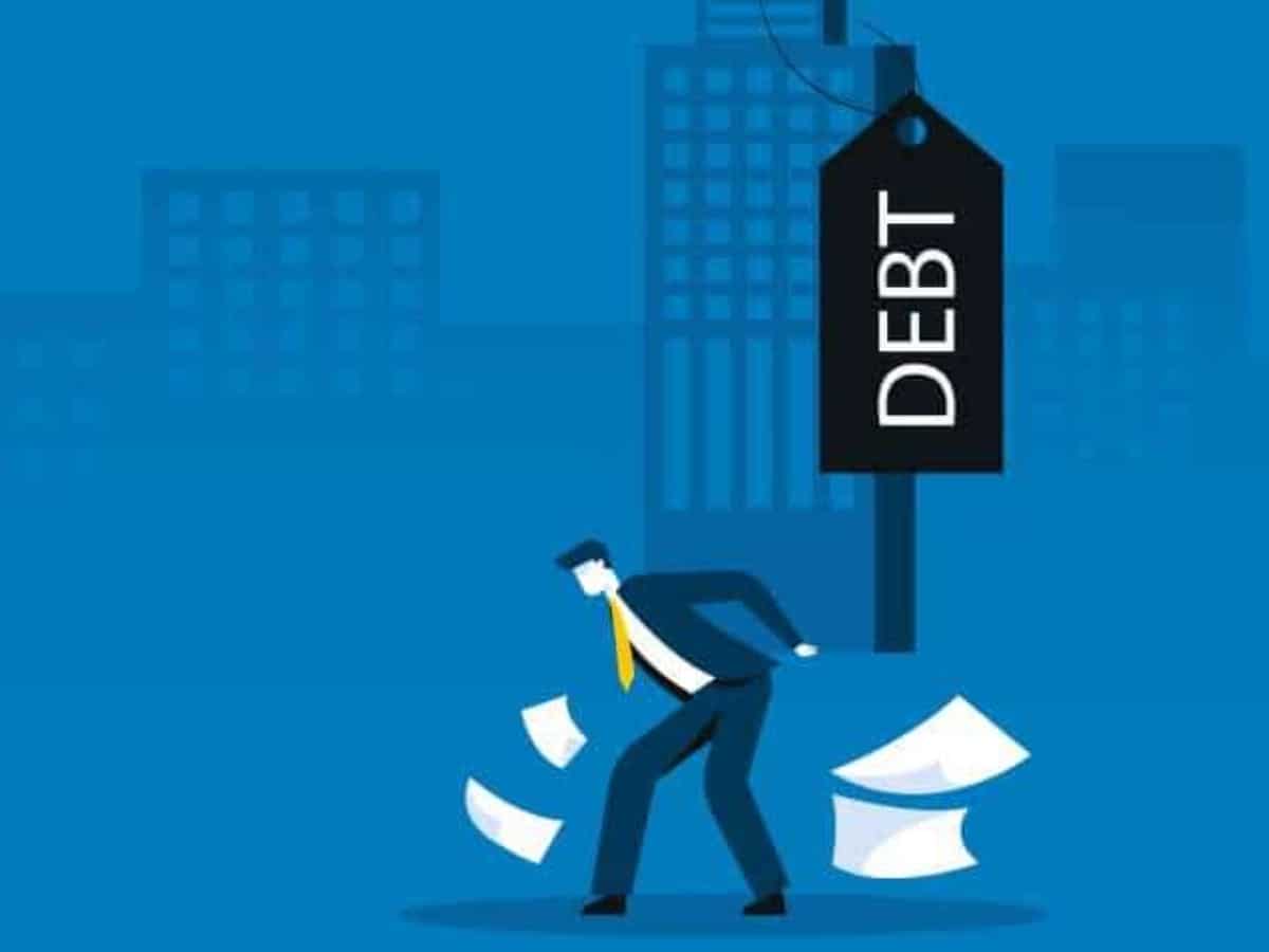 How to come out of debt trap by managing your finances well 