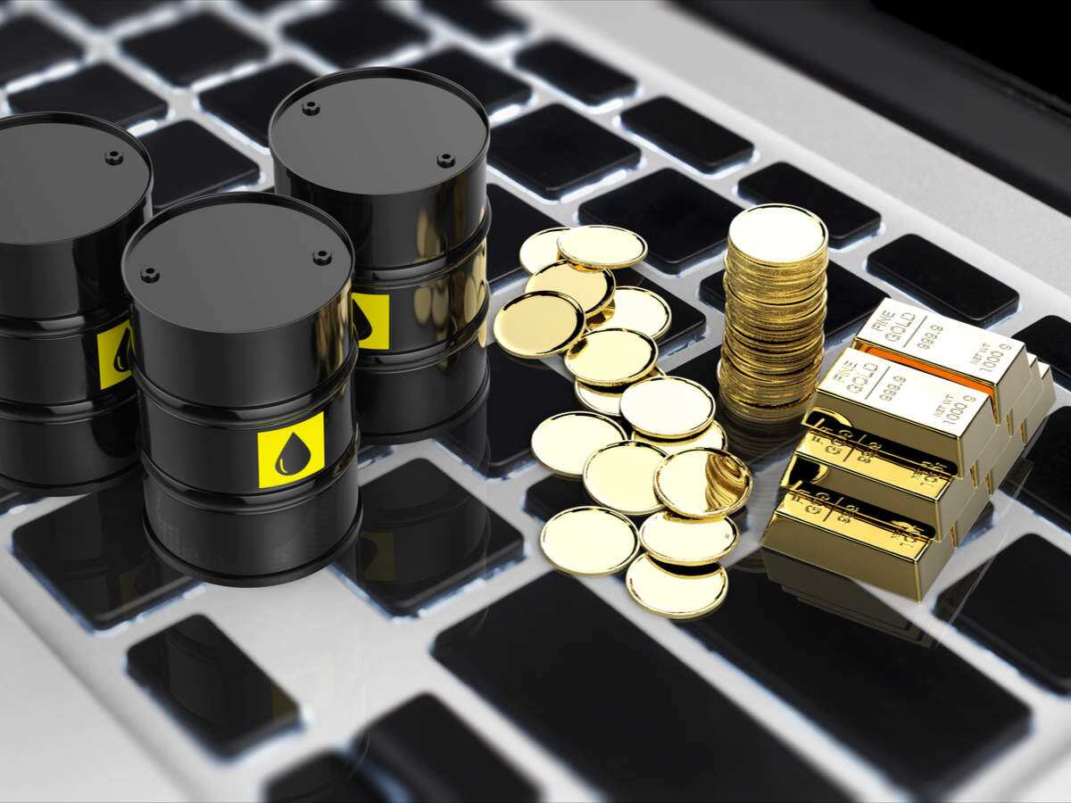 Commodity Live: Slow business in gold and silver, sharp decline in crude and metals!