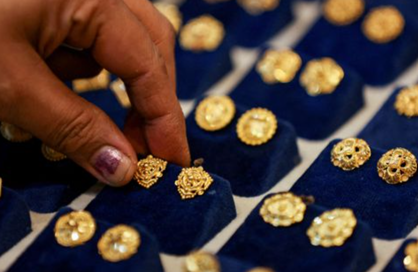 Kalyan Jewellers quarterly profit surges on seasonal demand