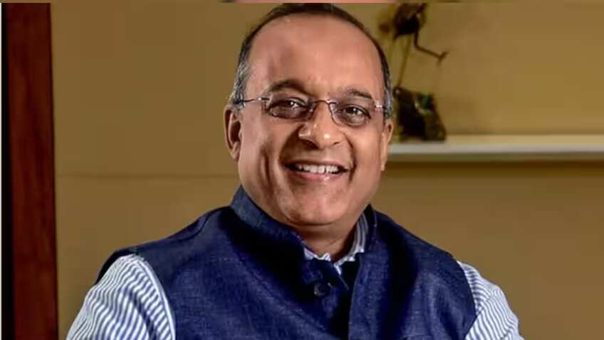 Post merger, HDFC Bank CEO flags funding risk; says net interest margins to be hit