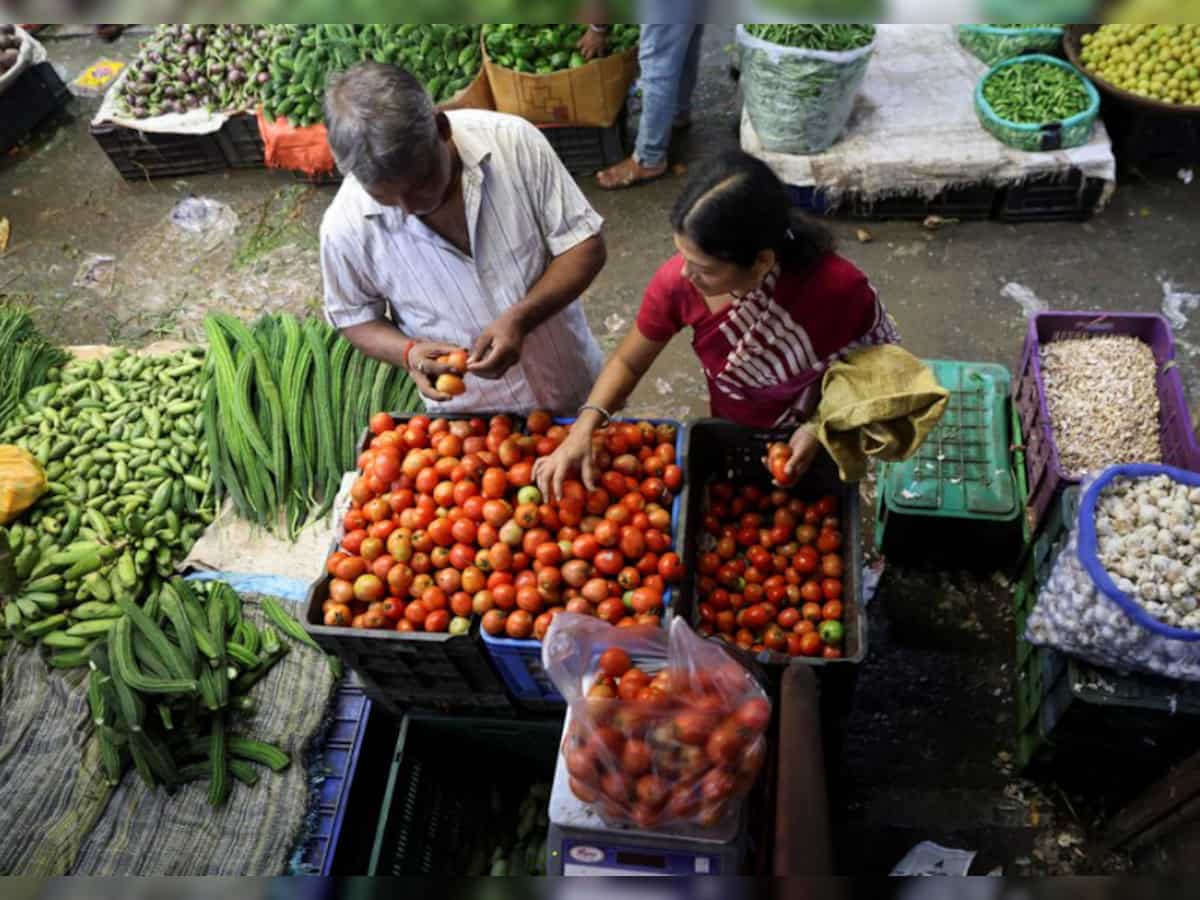 July wholesale price index falls less than expected on food prices